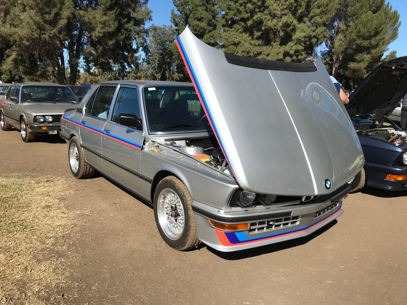 Illustration for article titled Classic BMW's In Van Nuys